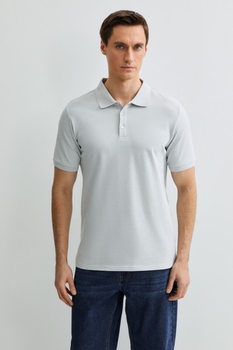 футболка-поло от бренда снежная королева вид слева