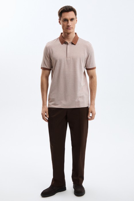 футболка-поло из россии вид сбоку