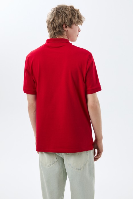 футболка-поло по цене 2000 руб вид справа