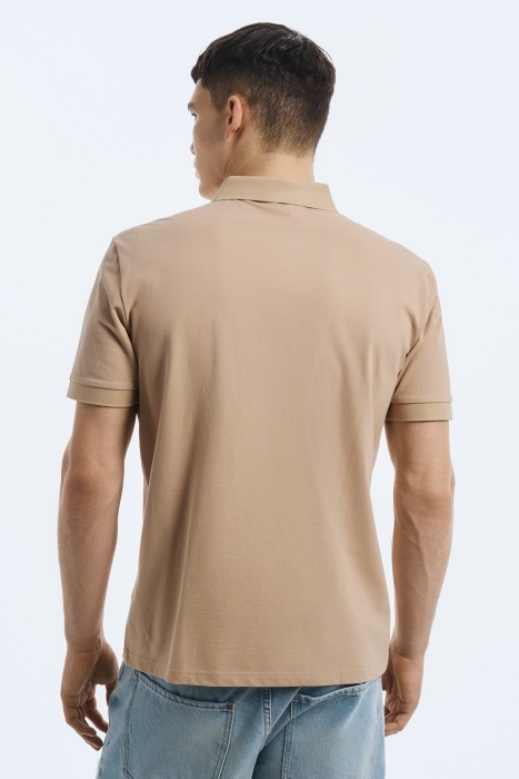 футболка-поло по цене 960 руб вид справа