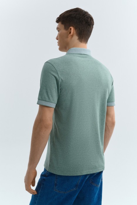 футболка-поло по цене 960 руб вид справа