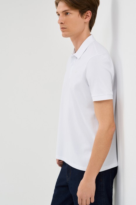 футболка-поло от бренда снежная королева вид слева