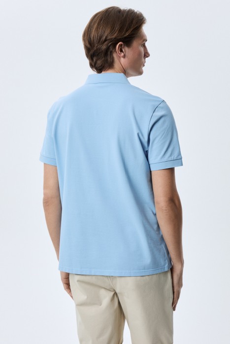 футболка-поло по цене 1870 руб вид справа