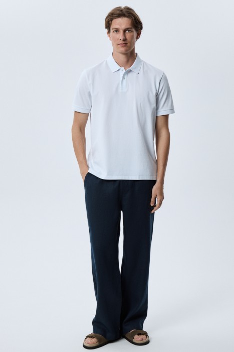 футболка-поло от бренда снежная королева вид слева