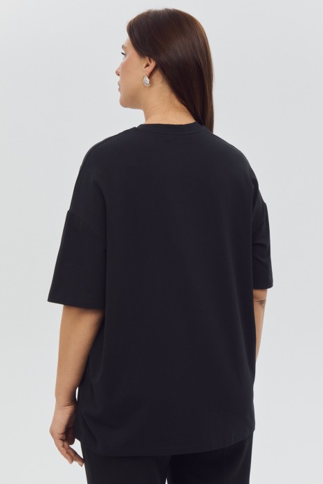 футболка с брошью по цене 2340 руб вид справа