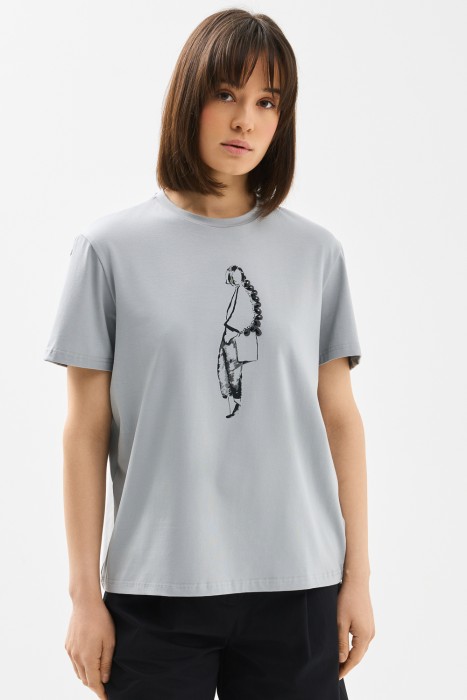 футболка с декором от бренда снежная королева вид слева