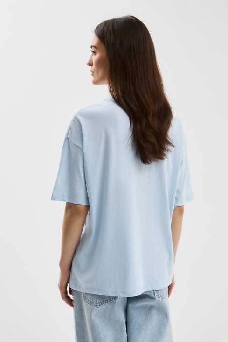 футболка с декором по цене 910 руб вид справа