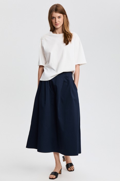 футболка с декором от бренда снежная королева вид слева