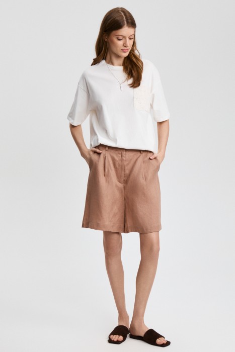 футболка с декором от бренда снежная королева вид слева