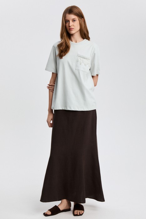 футболка с декором от бренда снежная королева вид слева