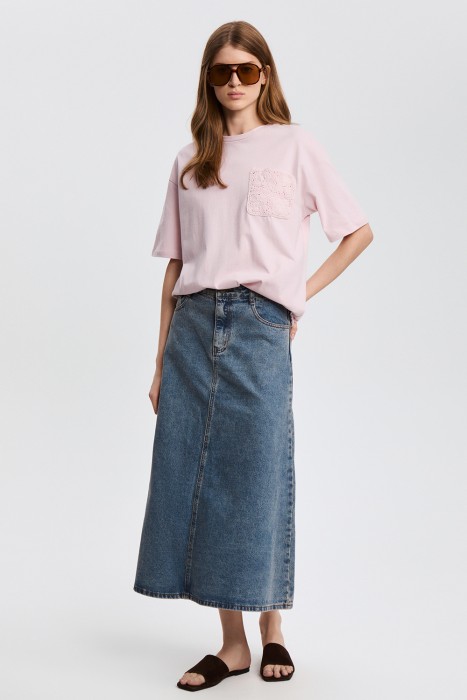 футболка с декором от бренда снежная королева вид слева