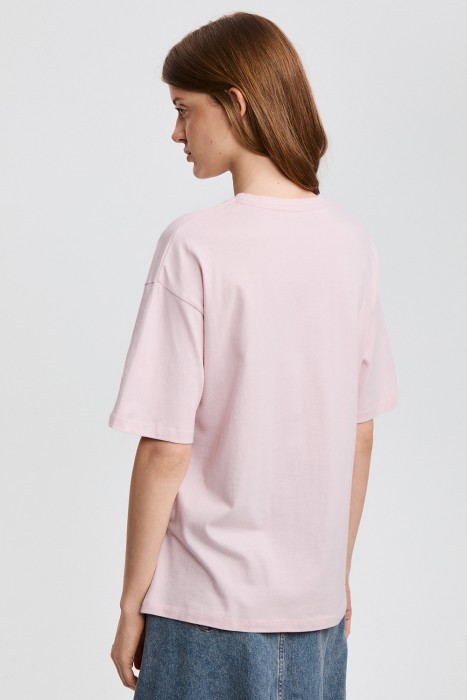 футболка с декором по цене 1500 руб вид справа