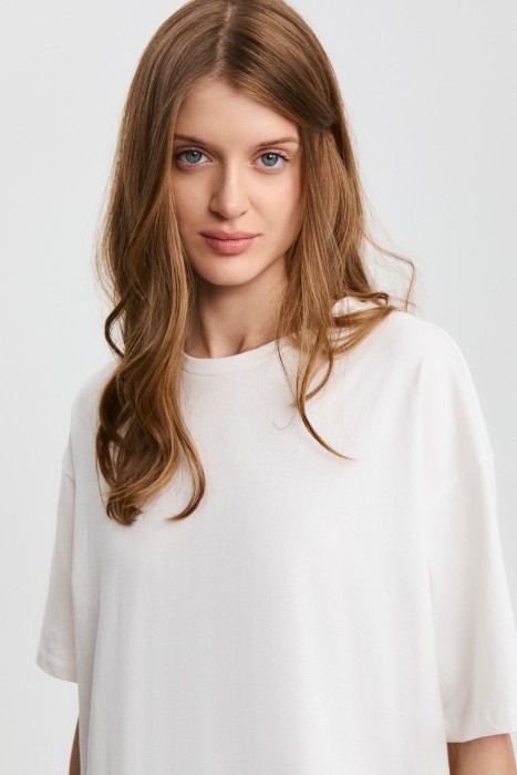 футболка с кружевной отделкой из россии вид сбоку