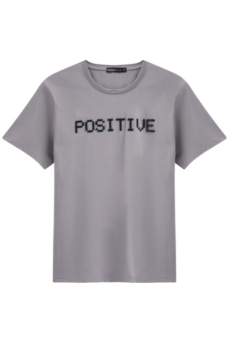 футболка с надписью из россии вид сбоку