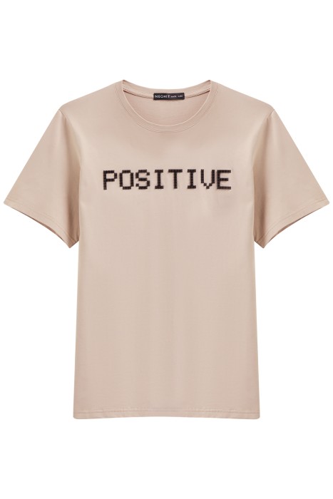 футболка с надписью из россии вид сбоку