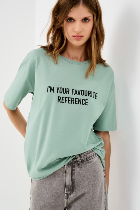 футболка с надписью 767944003 фотография