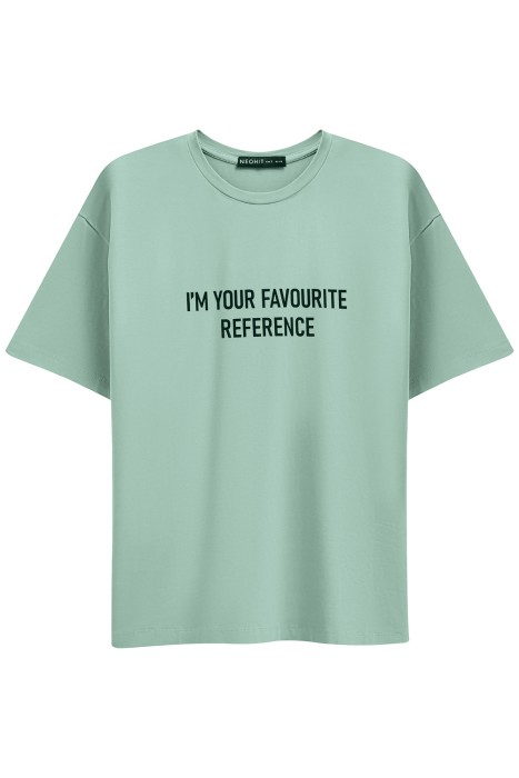 футболка с надписью из россии вид сбоку