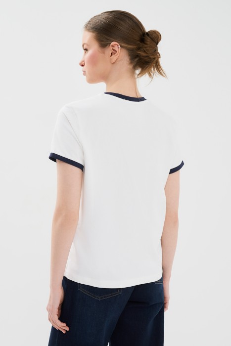 футболка с надписью по цене 630 руб вид справа