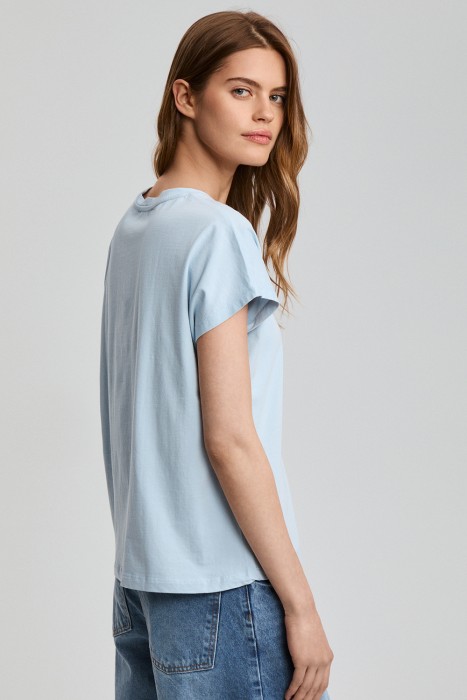 футболка с надписью по цене 1870 руб вид справа