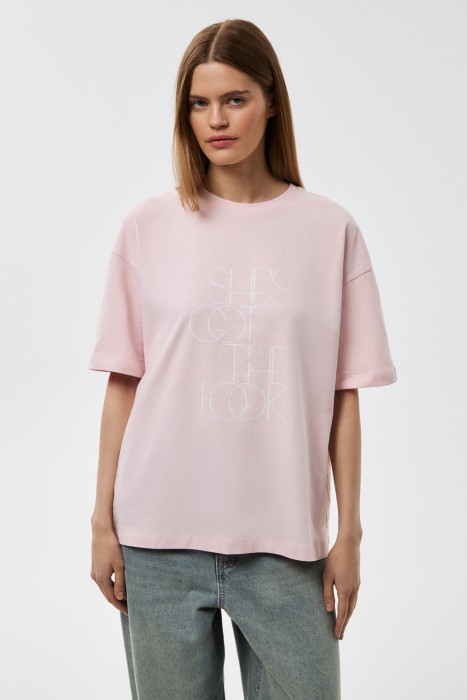 футболка с надписью 816997003 фотография