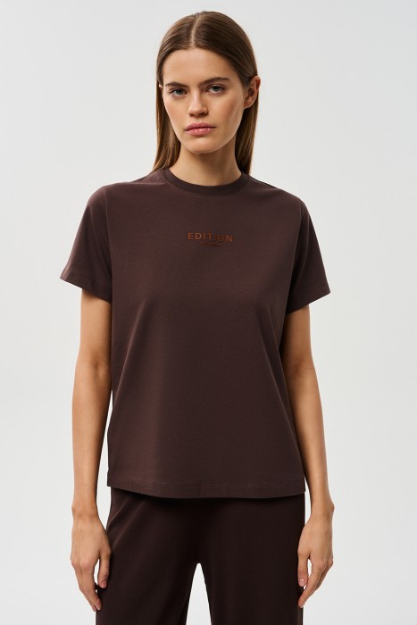 футболка с надписью 816990003 фотография