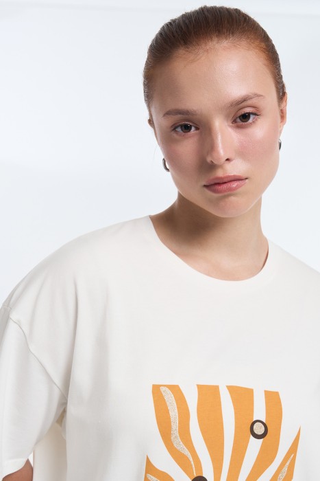 футболка с принтом по цене 1210 руб вид справа