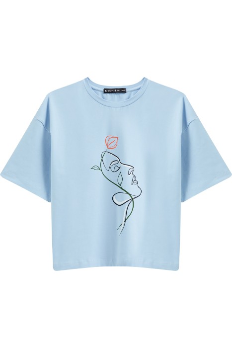 футболка с принтом из россии вид сбоку