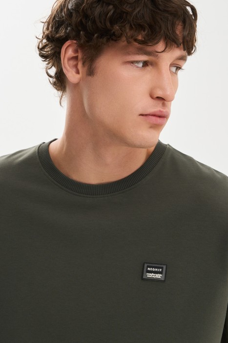 футболка с принтом из россии вид сбоку