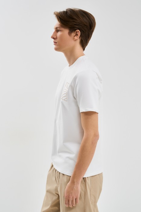 футболка с принтом от бренда снежная королева вид слева