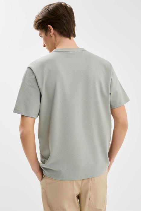 футболка с принтом по цене 1290 руб вид справа