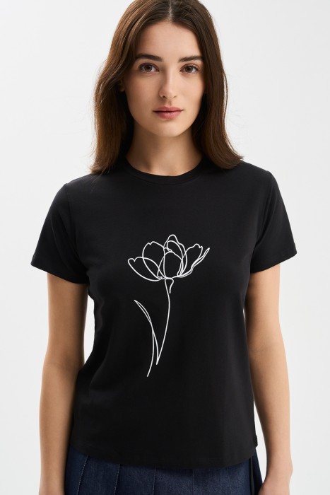 футболка с принтом от бренда снежная королева вид слева