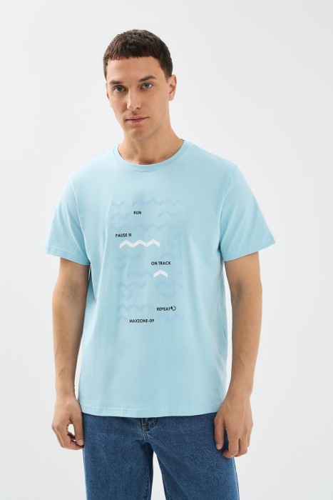 футболка с принтом от бренда снежная королева вид слева