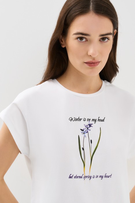 футболка с принтом из россии вид сбоку