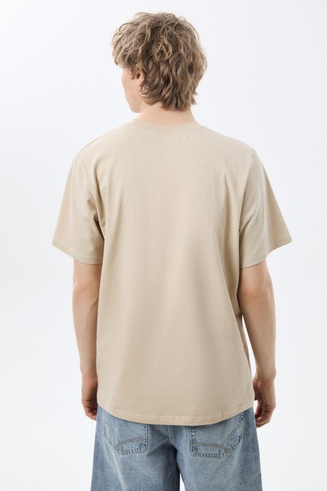 футболка с принтом по цене 1330 руб вид справа