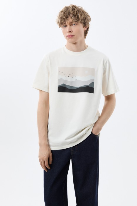 футболка с принтом от бренда снежная королева вид слева