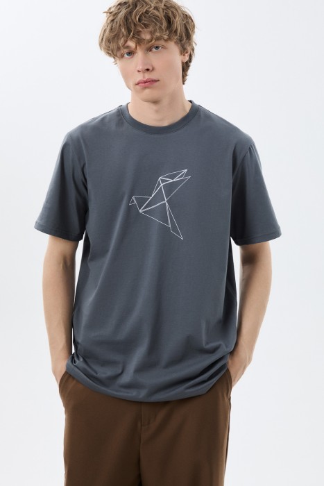 футболка с принтом от бренда снежная королева вид слева