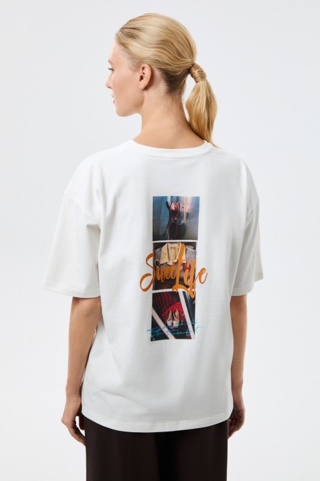 футболка с принтом по цене 1560 руб вид справа