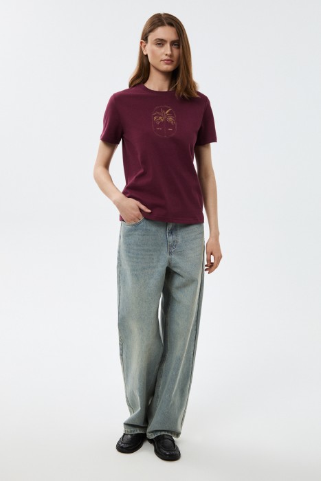 футболка с принтом от бренда снежная королева вид слева