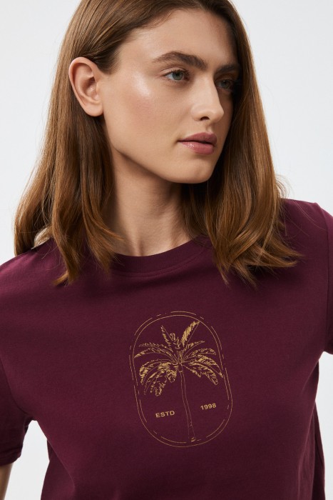 футболка с принтом из россии вид сбоку