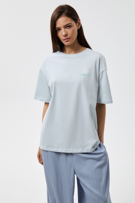 футболка с принтом от бренда снежная королева вид слева