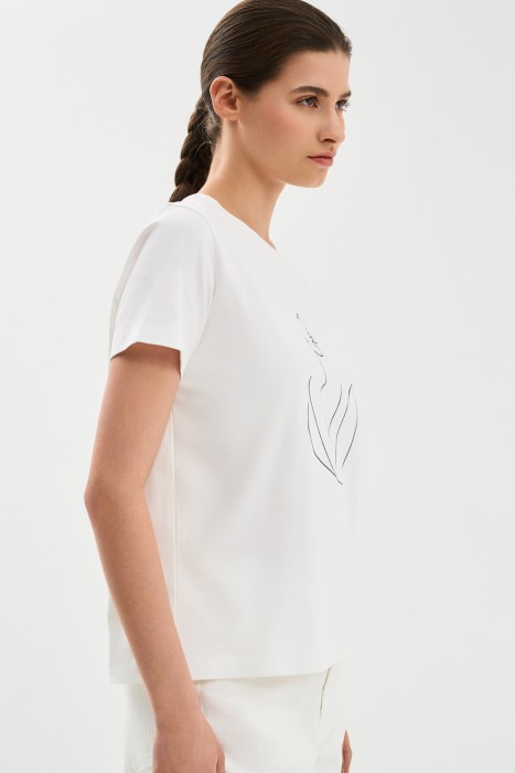 футболка с принтом от бренда снежная королева вид слева