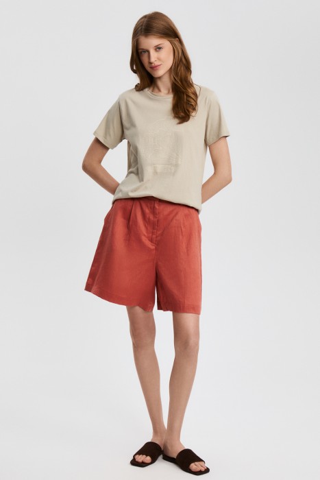 футболка с принтом от бренда снежная королева вид слева