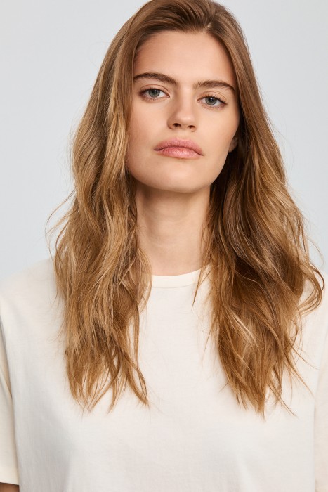 футболка с принтом из россии вид сбоку