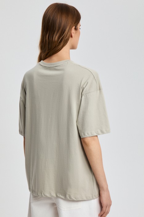 футболка с принтом по цене 1330 руб вид справа