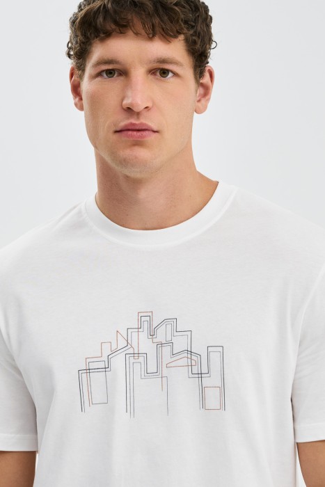 футболка с принтом из россии вид сбоку