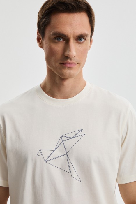 футболка с принтом от бренда снежная королева вид слева