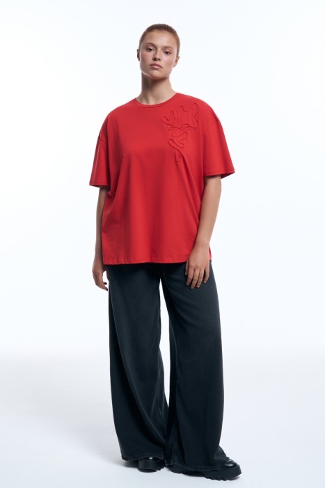 футболка с вышивкой 775397003 фотография