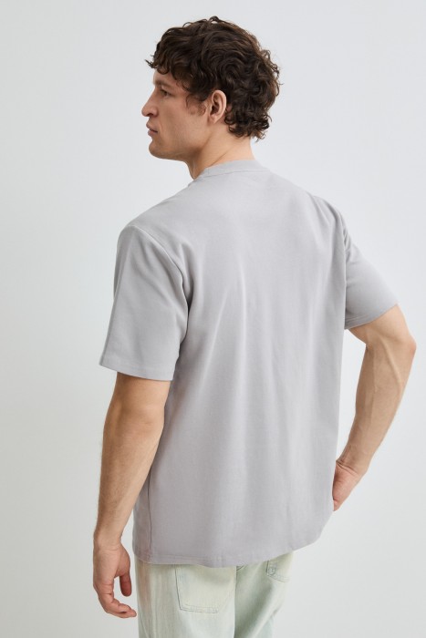 футболка с вышивкой по цене 1670 руб вид справа