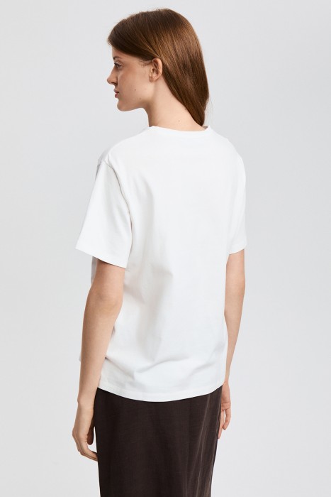 футболка с вышивкой по цене 1630 руб вид справа