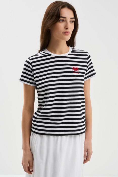 футболка в полоску от бренда снежная королева вид слева